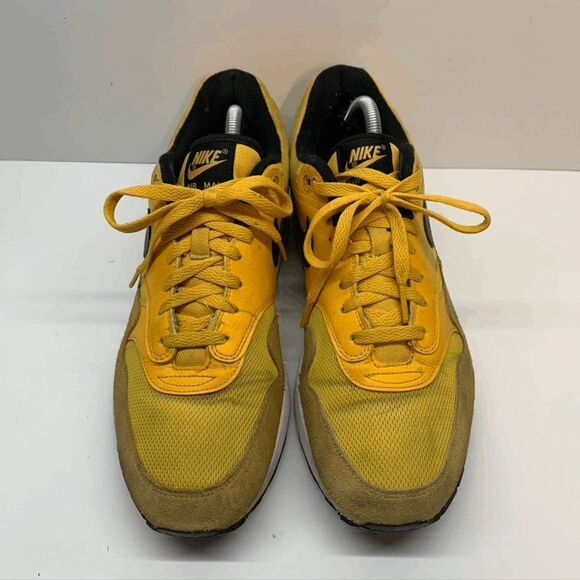 Nike Air Max 1 University Gold Black White Mens Size‎ 11 rare BV1254-700 (READ) main image 8
